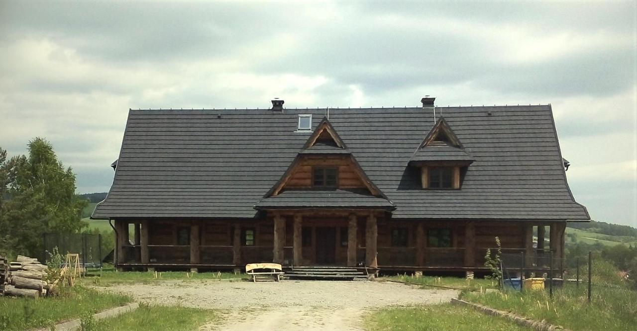 Chochlik Hotel Ustrzyki Dolne Exterior foto